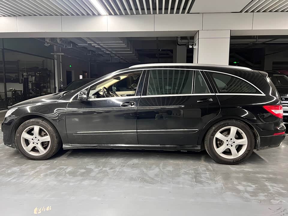 Mercedes-Benz R-class