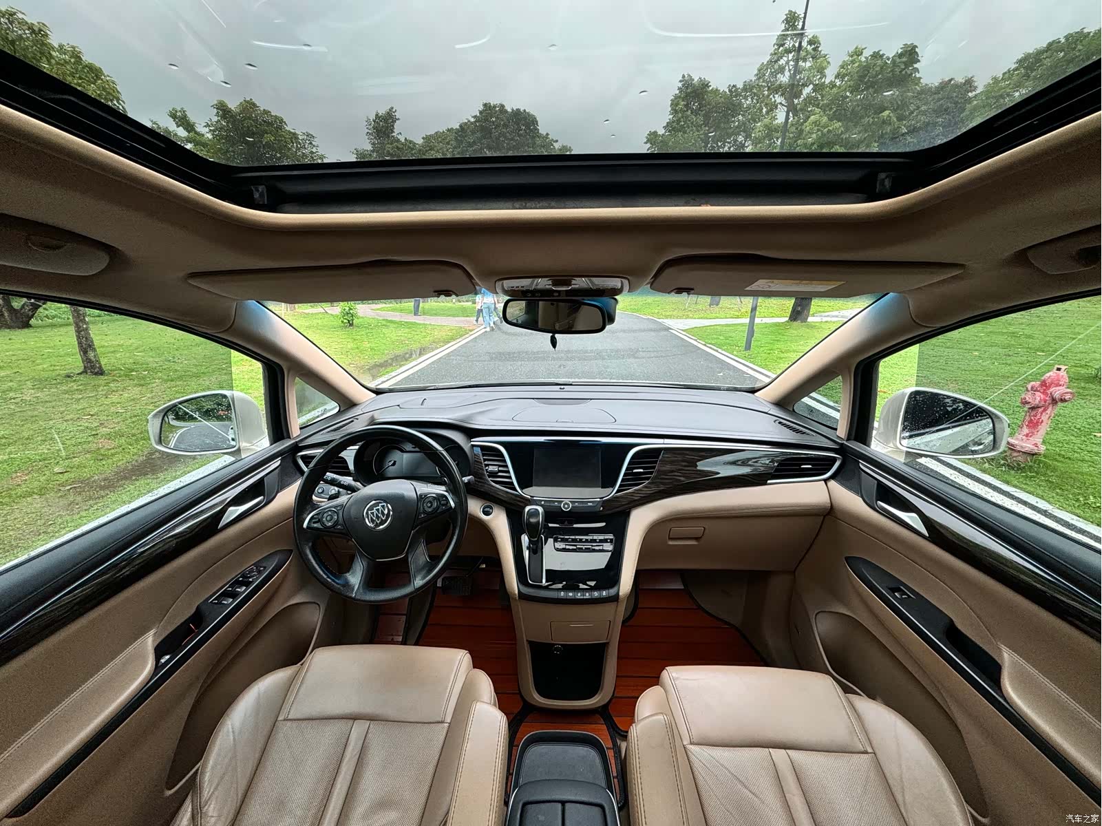 Buick GL8, 2017 все фото