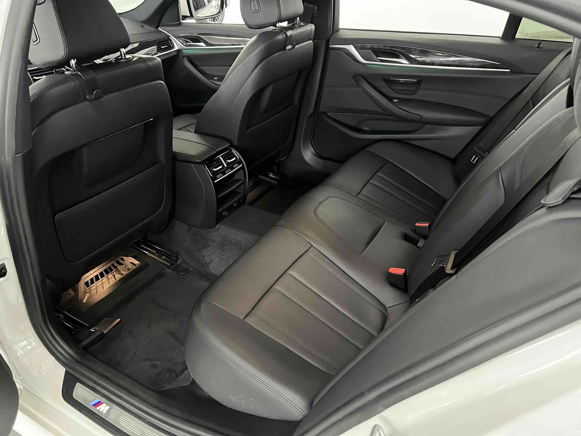 BMW 5 Series, 2018 14
