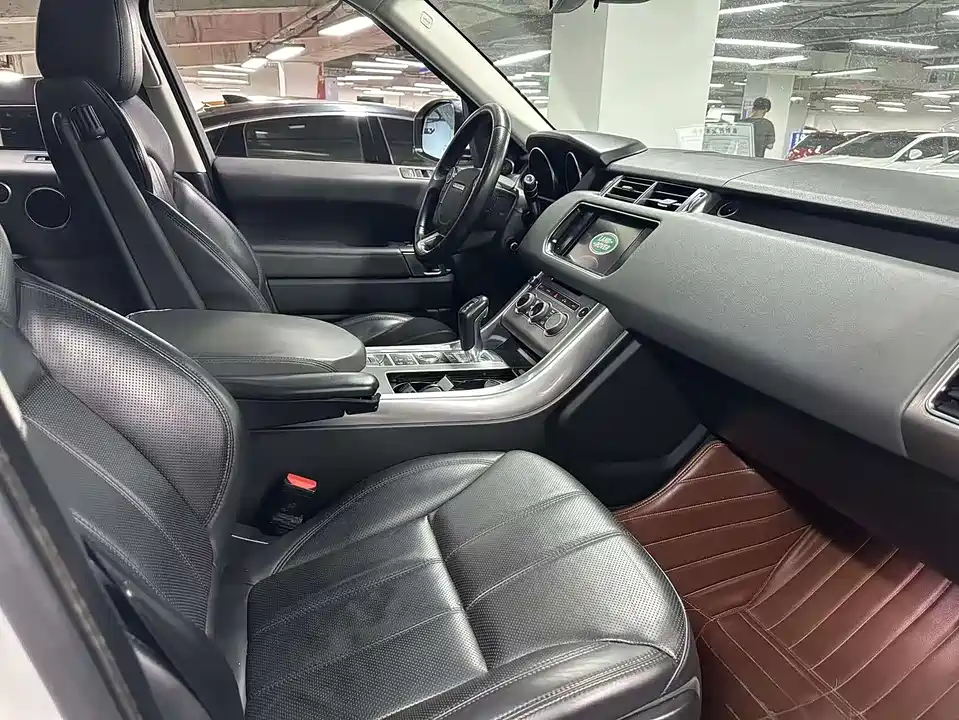 Land Rover Range Rover Sport Land Rover Range Rover Sport