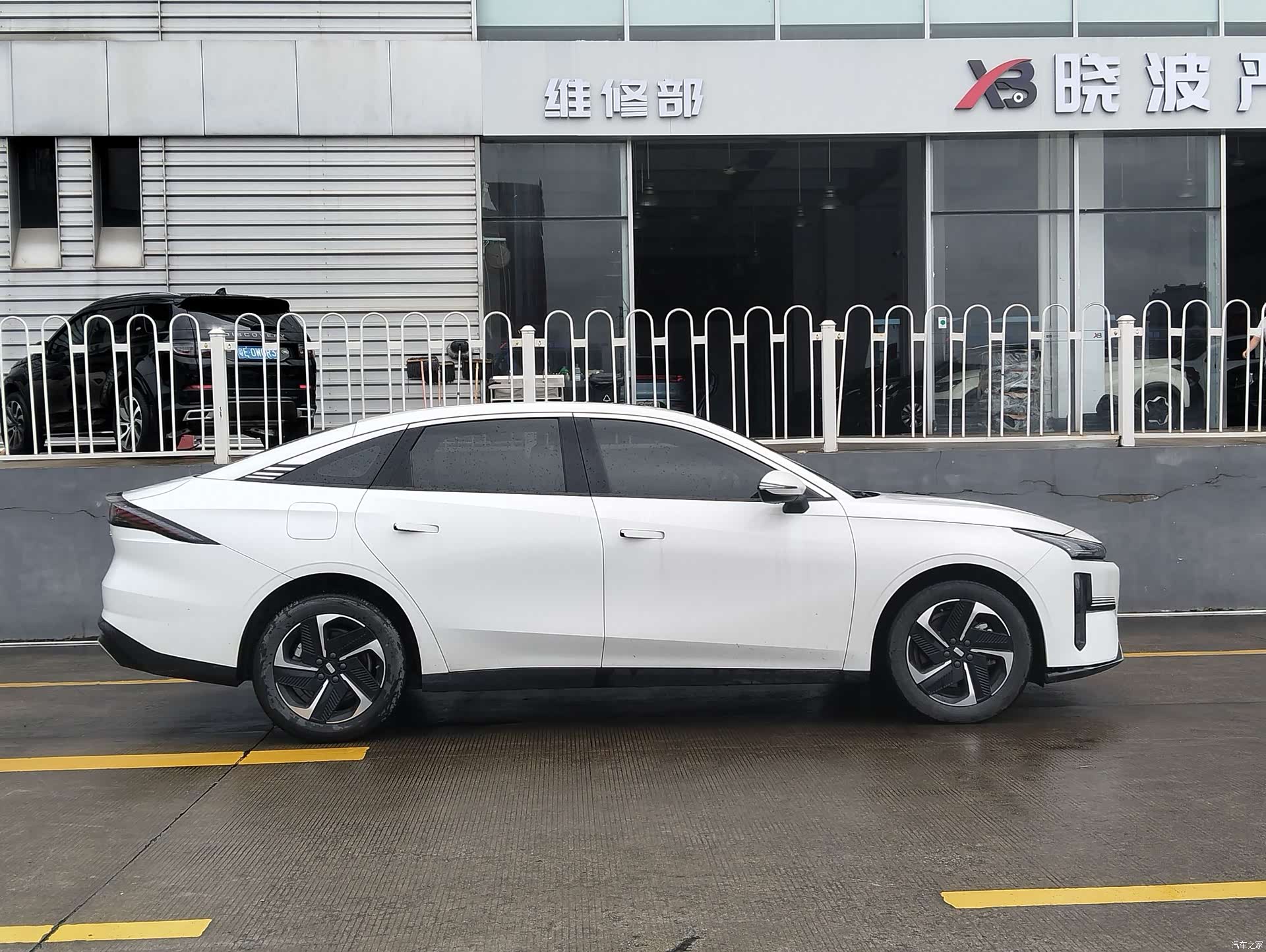 Geely Galaxy L6, 2024 4