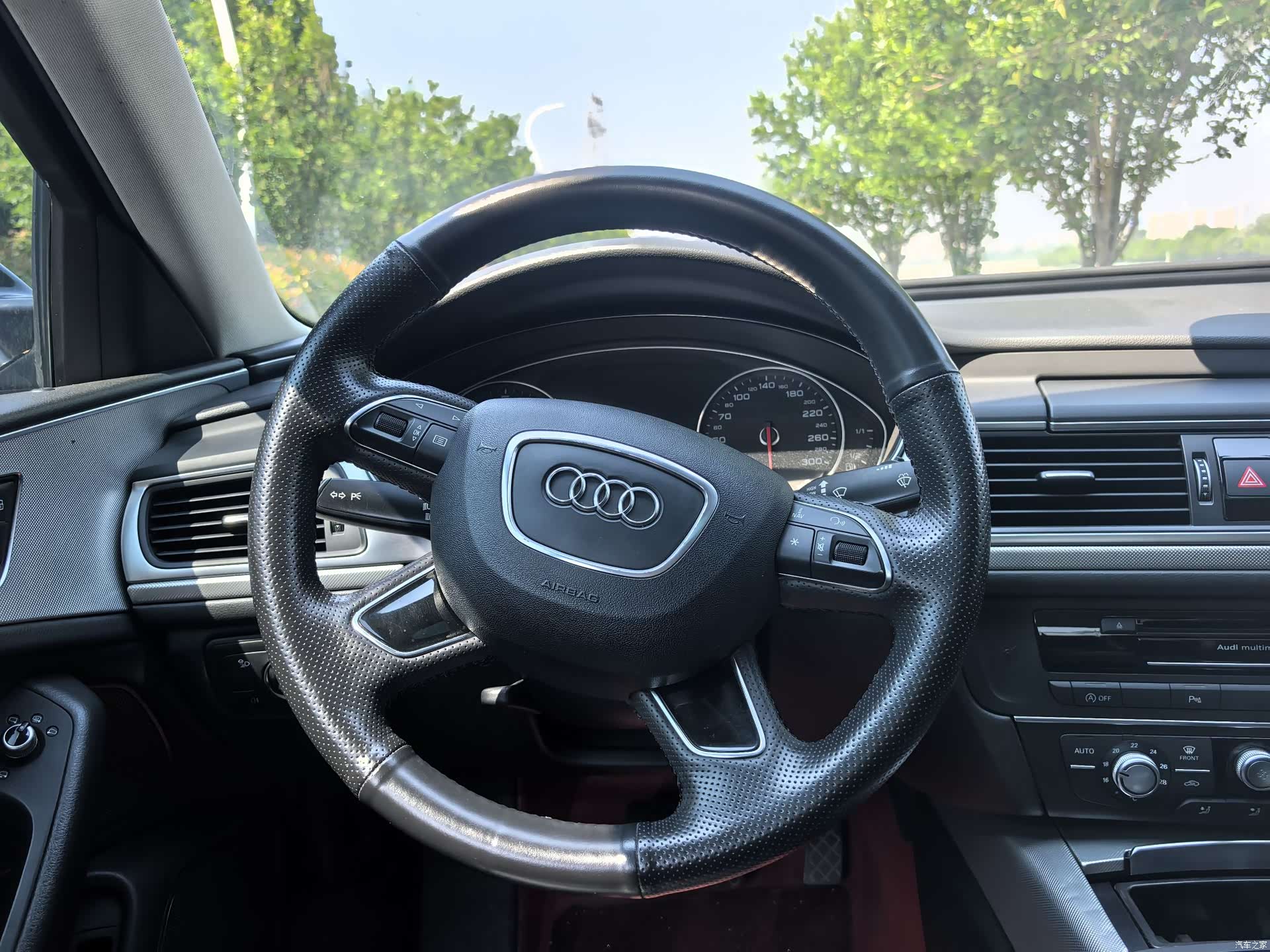 Audi A6L, 2018 9
