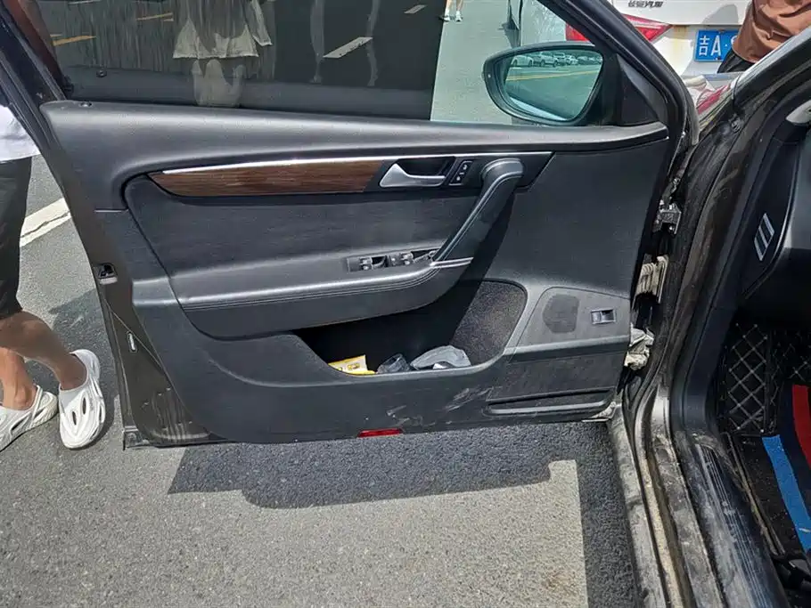 Volkswagen Magotan