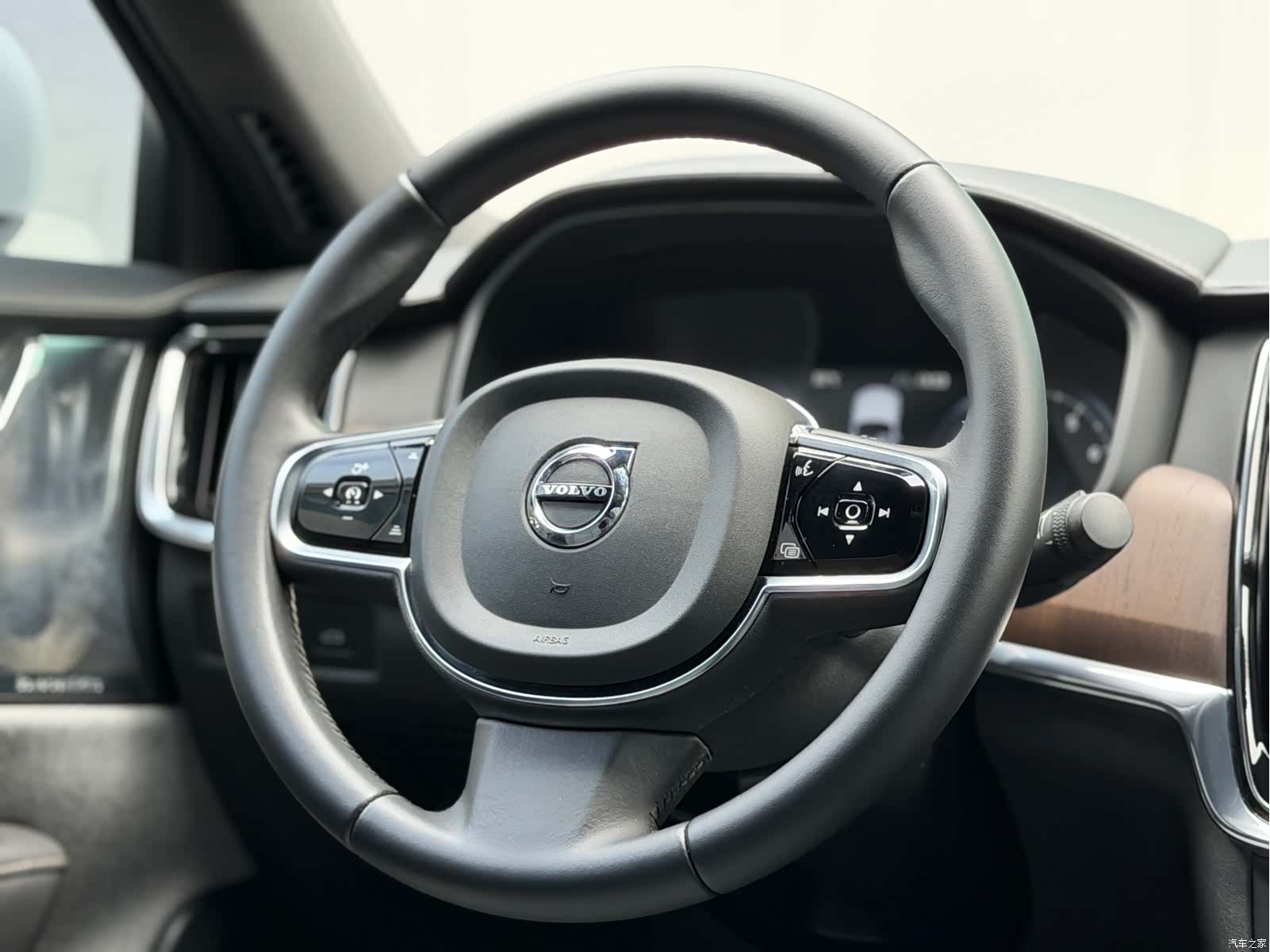 Volvo S90, 2021 14