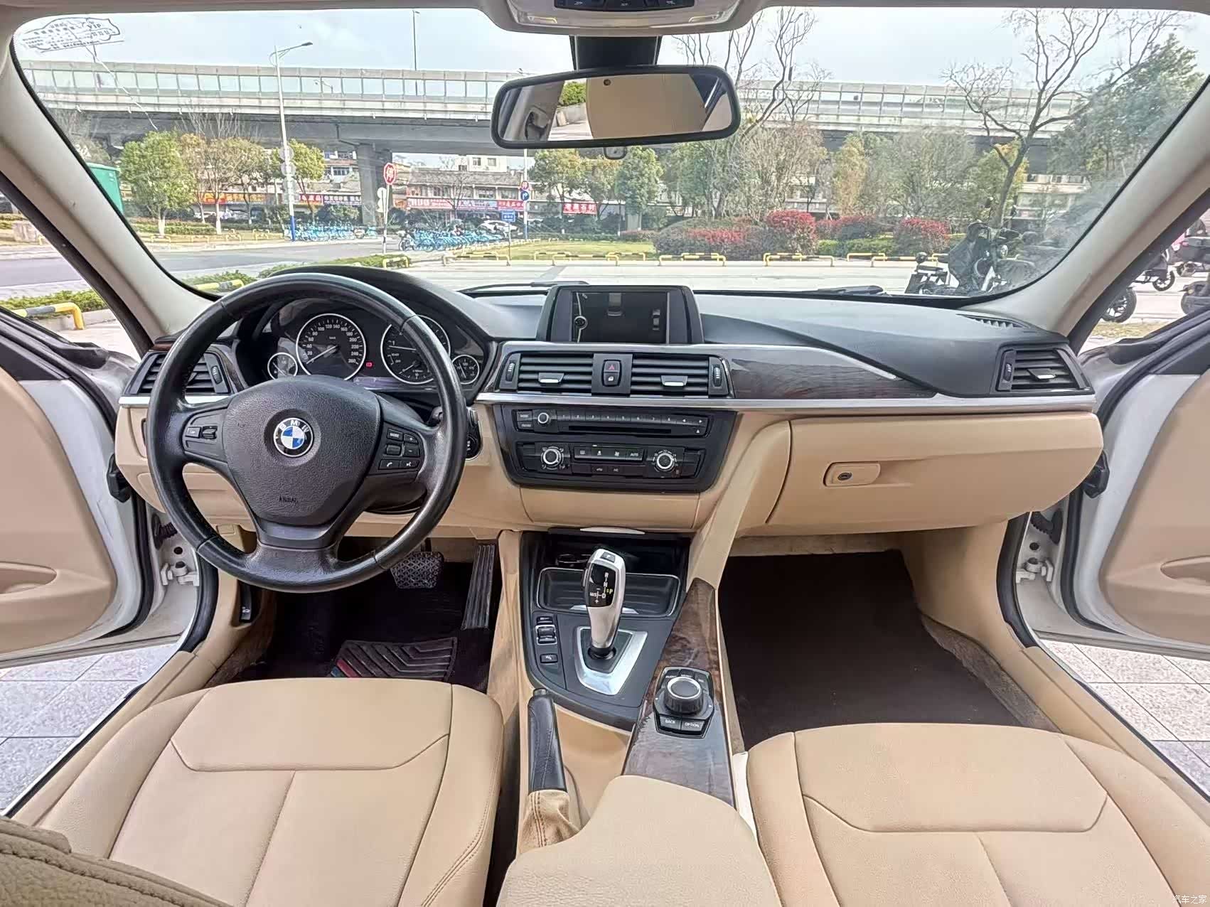 BMW 3 Series, 2013 25