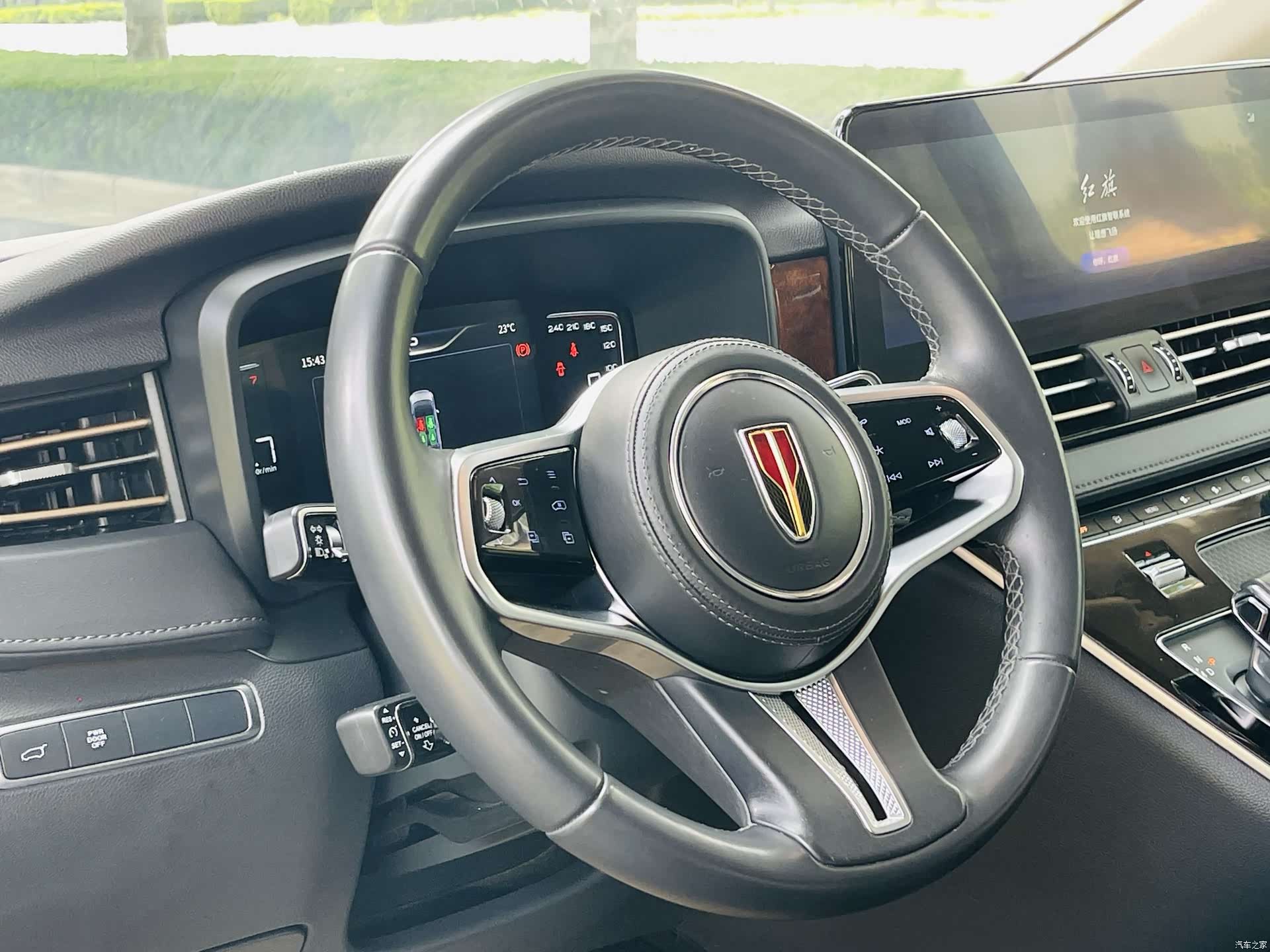 Hongqi HQ9, 2023 9