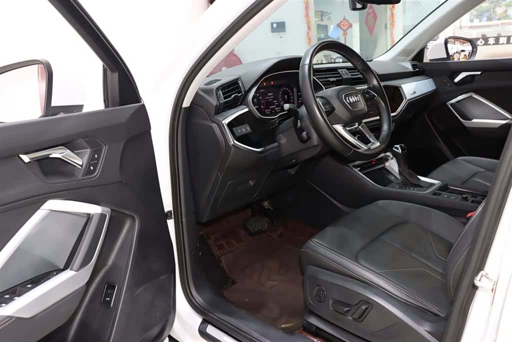 Audi Q3, 2020 9