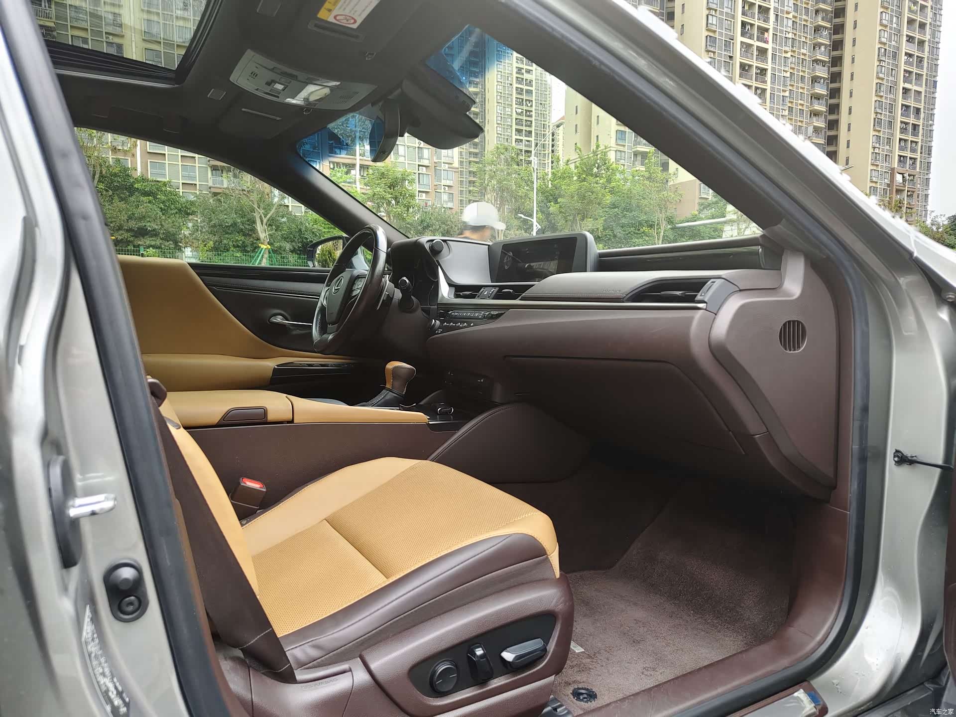 Lexus ES, 2020 10