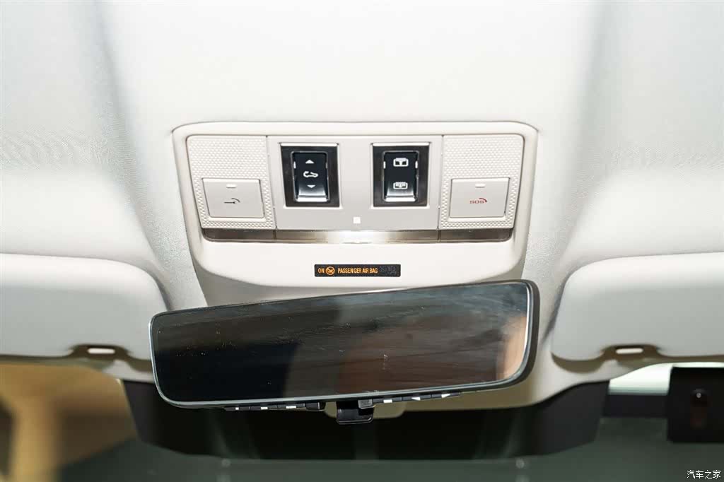 Land Rover Defender, 2023 15