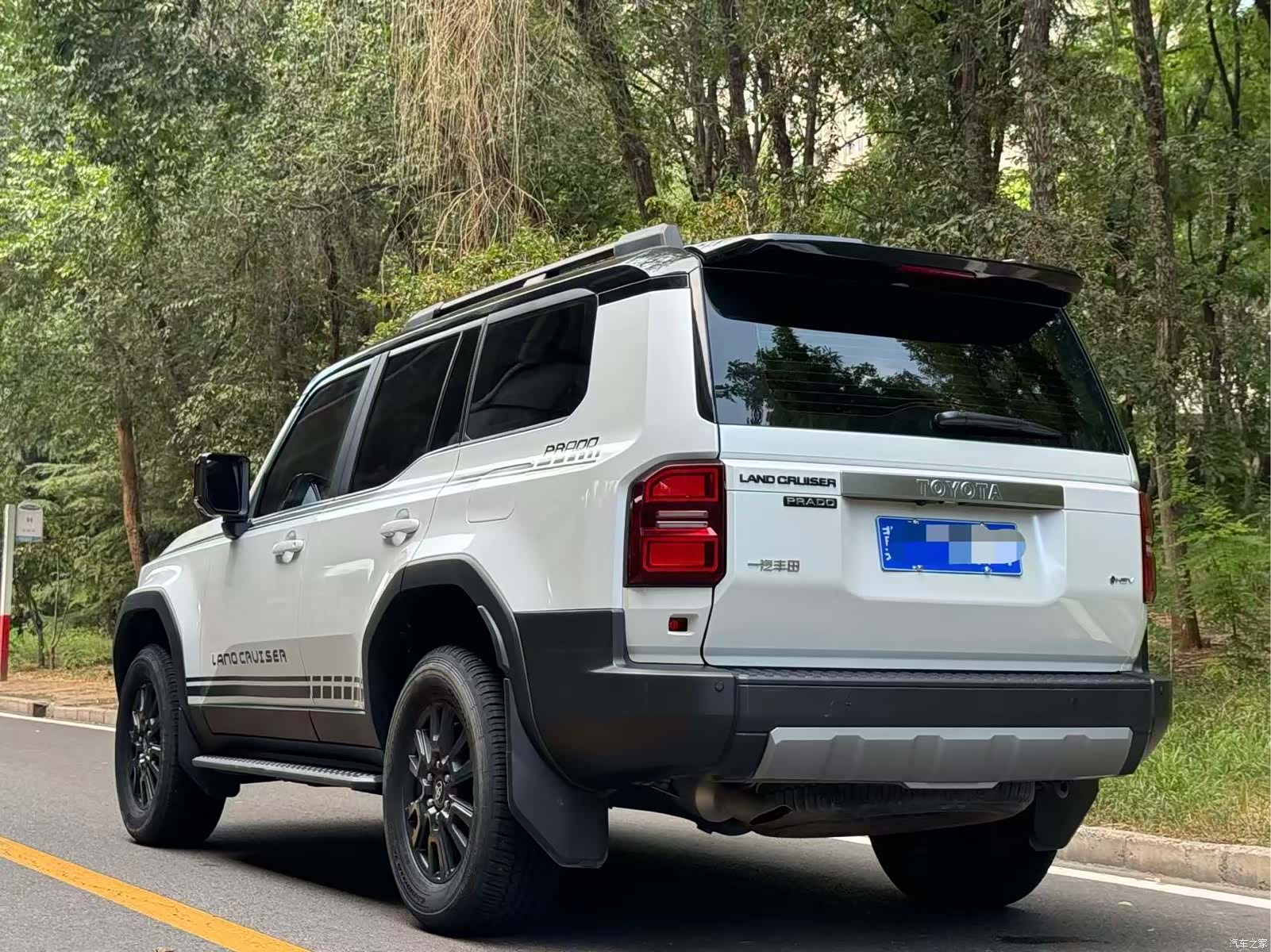 Toyota Prado, 2024 16
