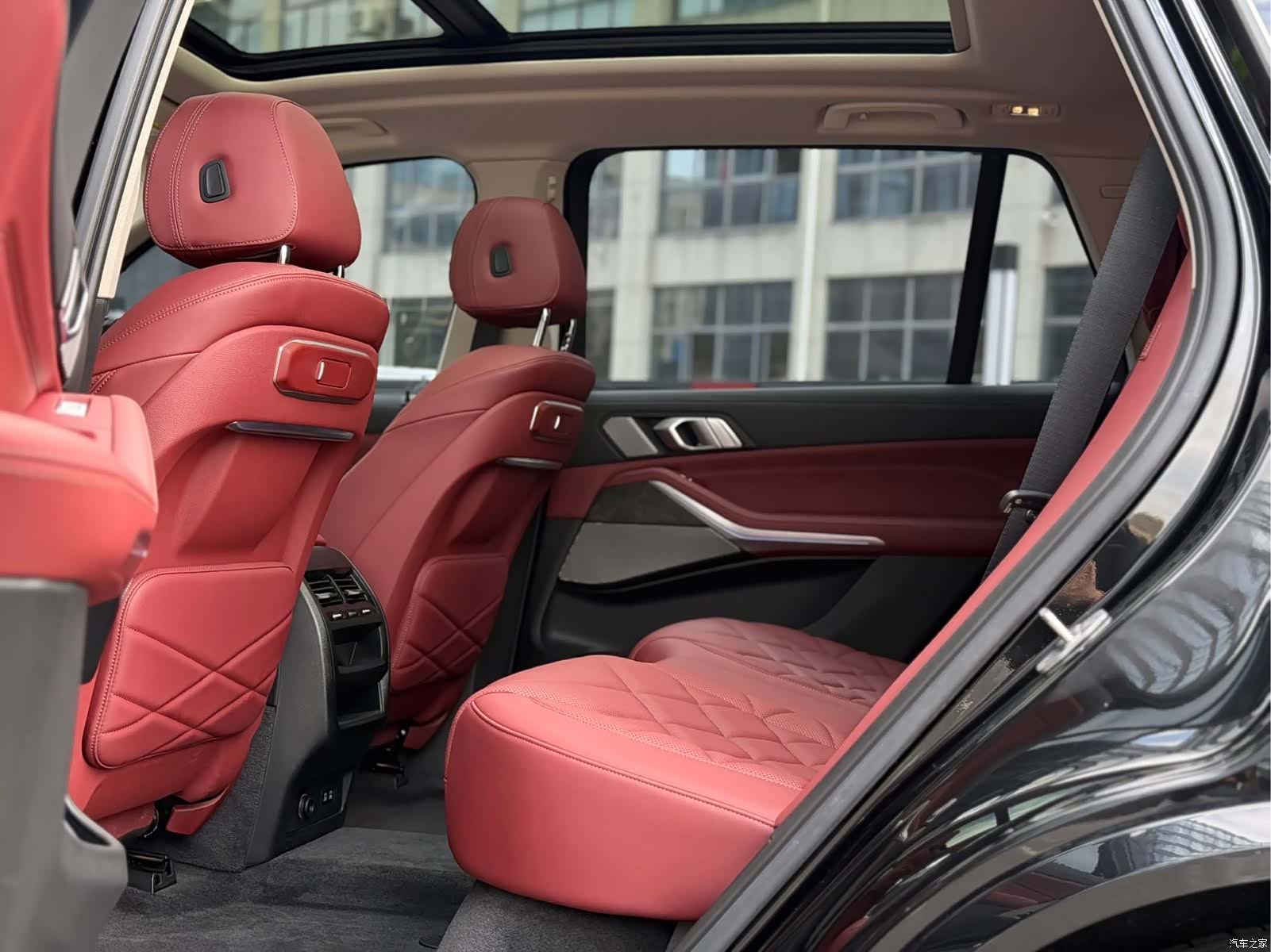 BMW X5, 2025 8