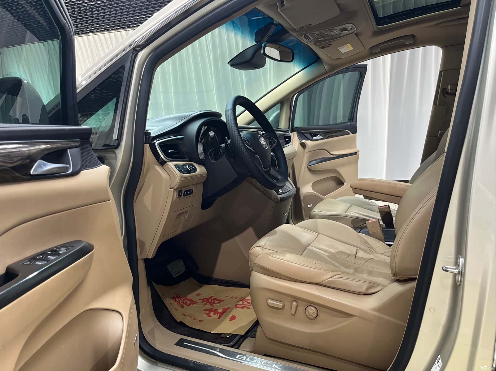 Buick GL8, 2017 9
