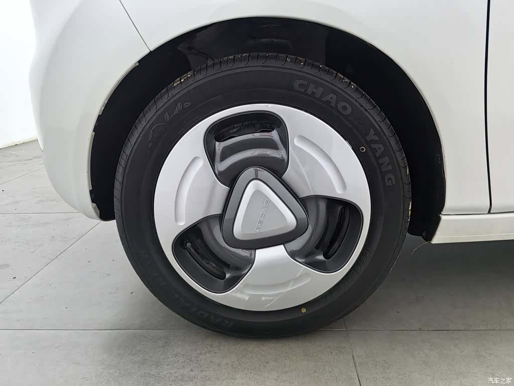 Geely Panda, 2023 17