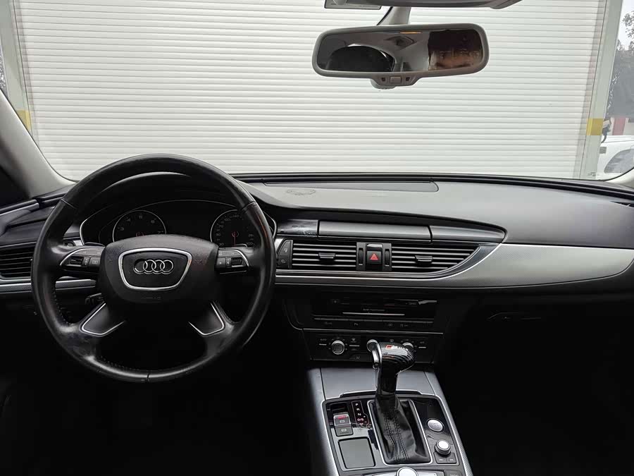 Audi A6L 2014, фото 12