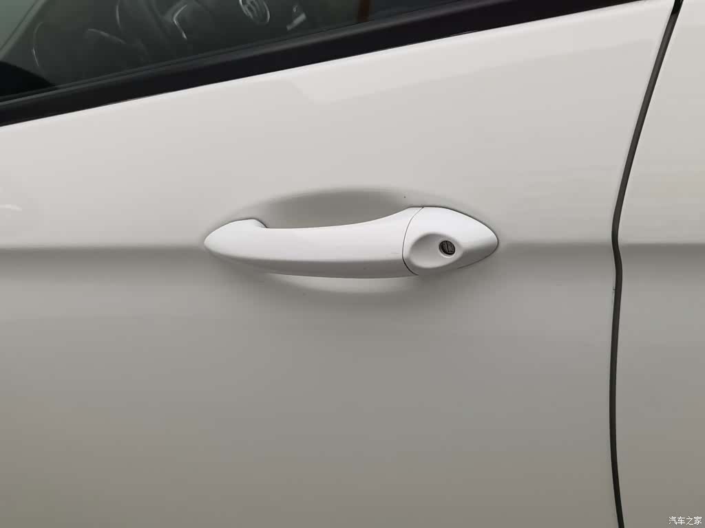Buick Verano, 2019 18