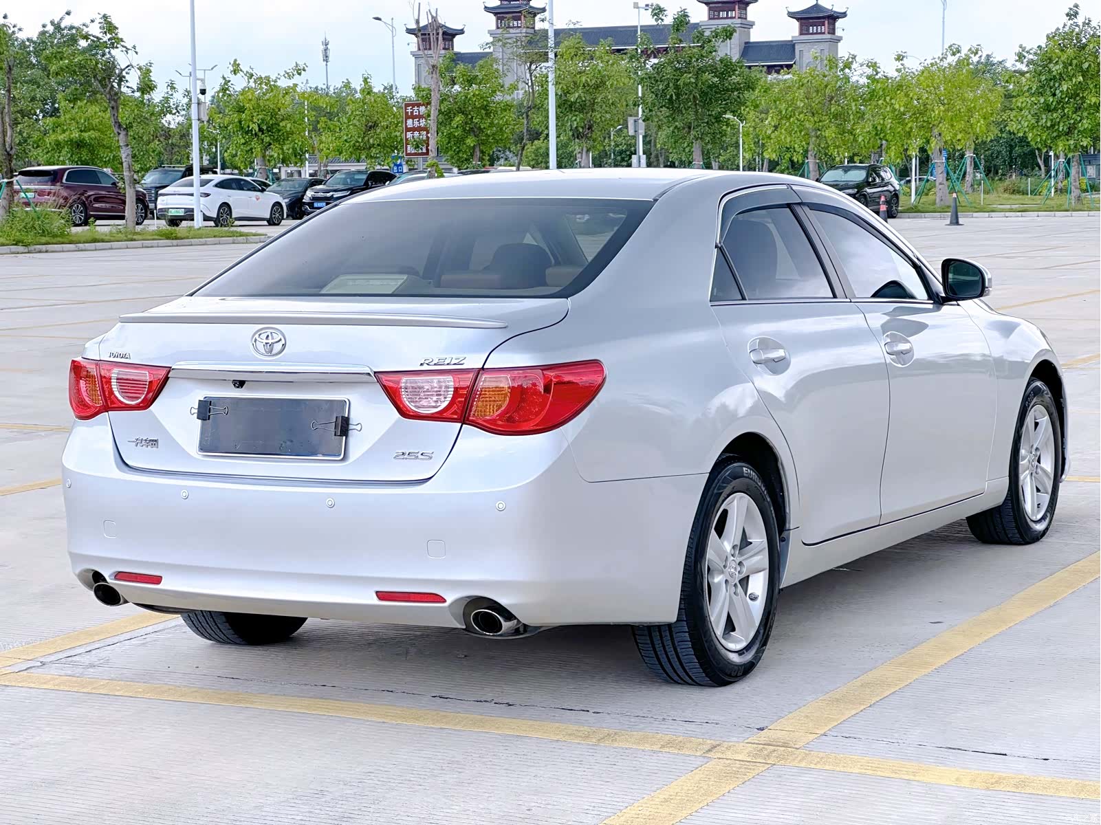 Toyota 2.5S, 2012 10