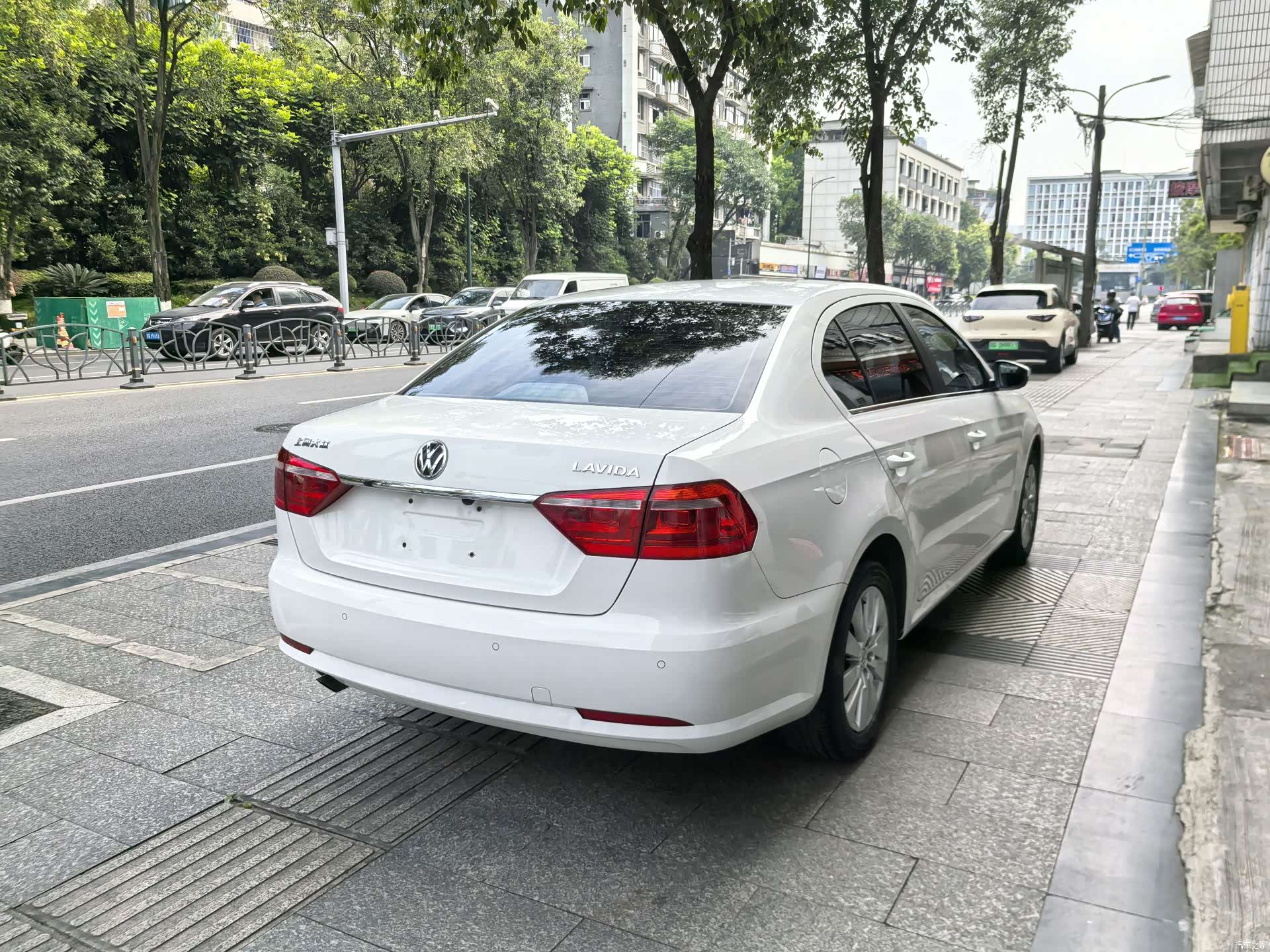 Volkswagen Lavida, 2014 7