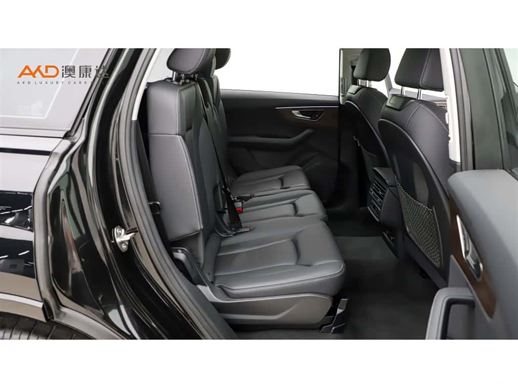 Audi Q7, 2026 8