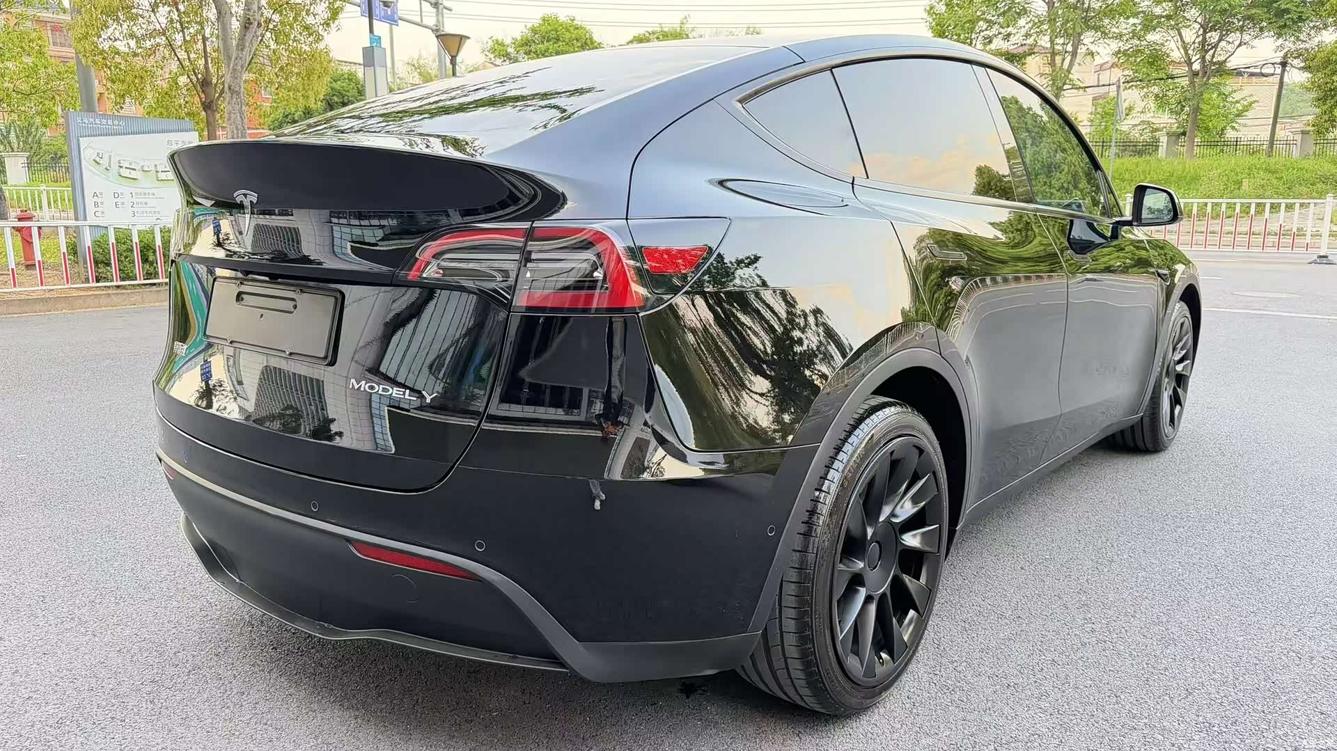 Tesla Model Y, 2021 9