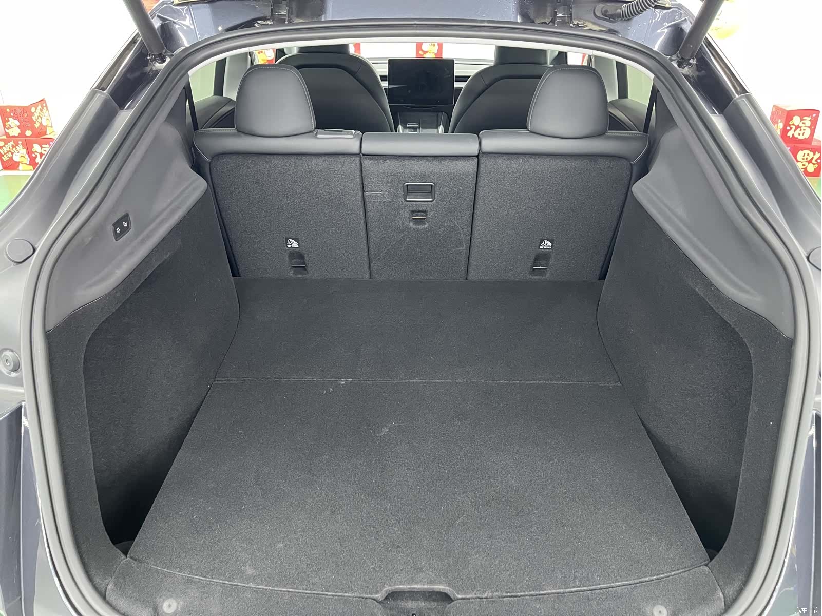Tesla Model Y, 2025 27