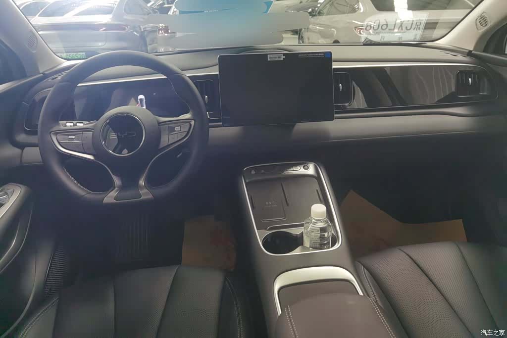 BYD HiAce, 2026 12