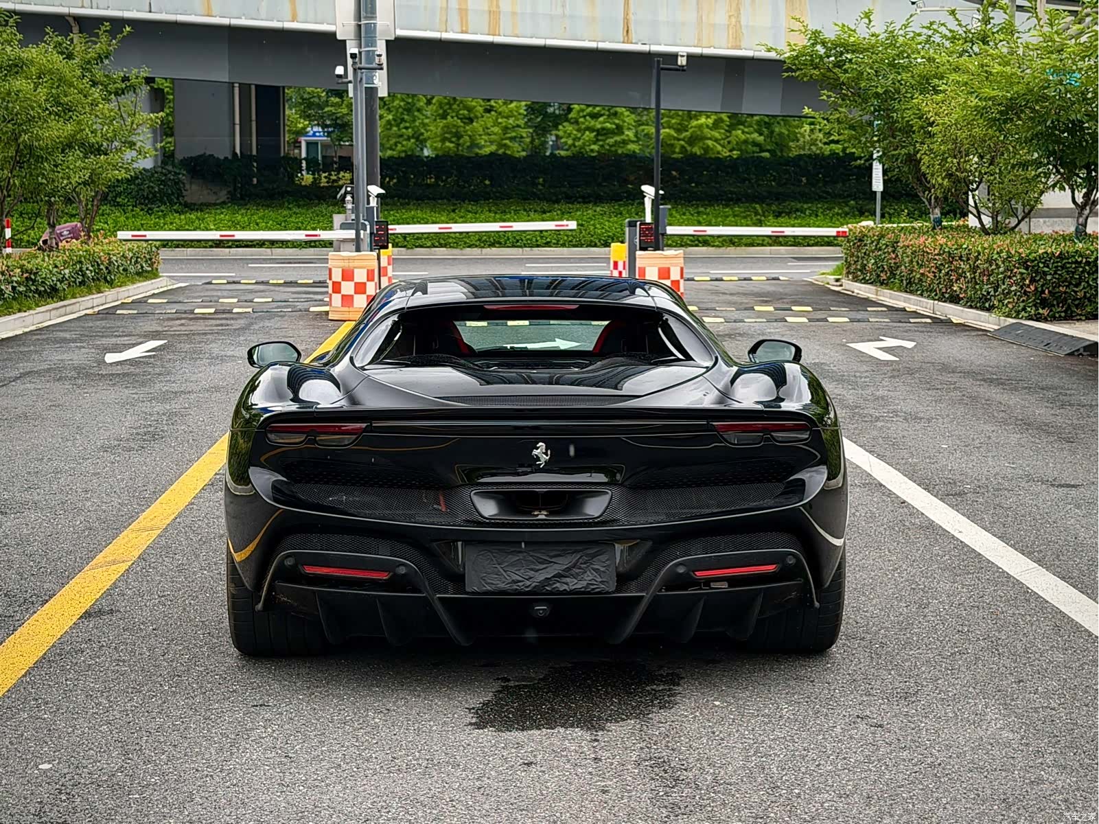 Ferrari 296, 2023 4