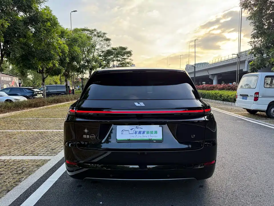 Li Auto Ideal L7
