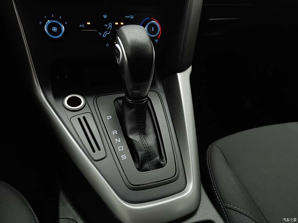 Ford Focus, 2016 13