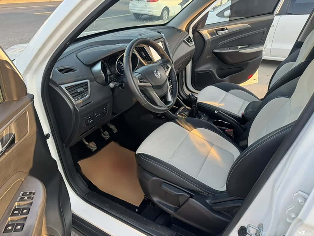 Changan CS35, 2018 15