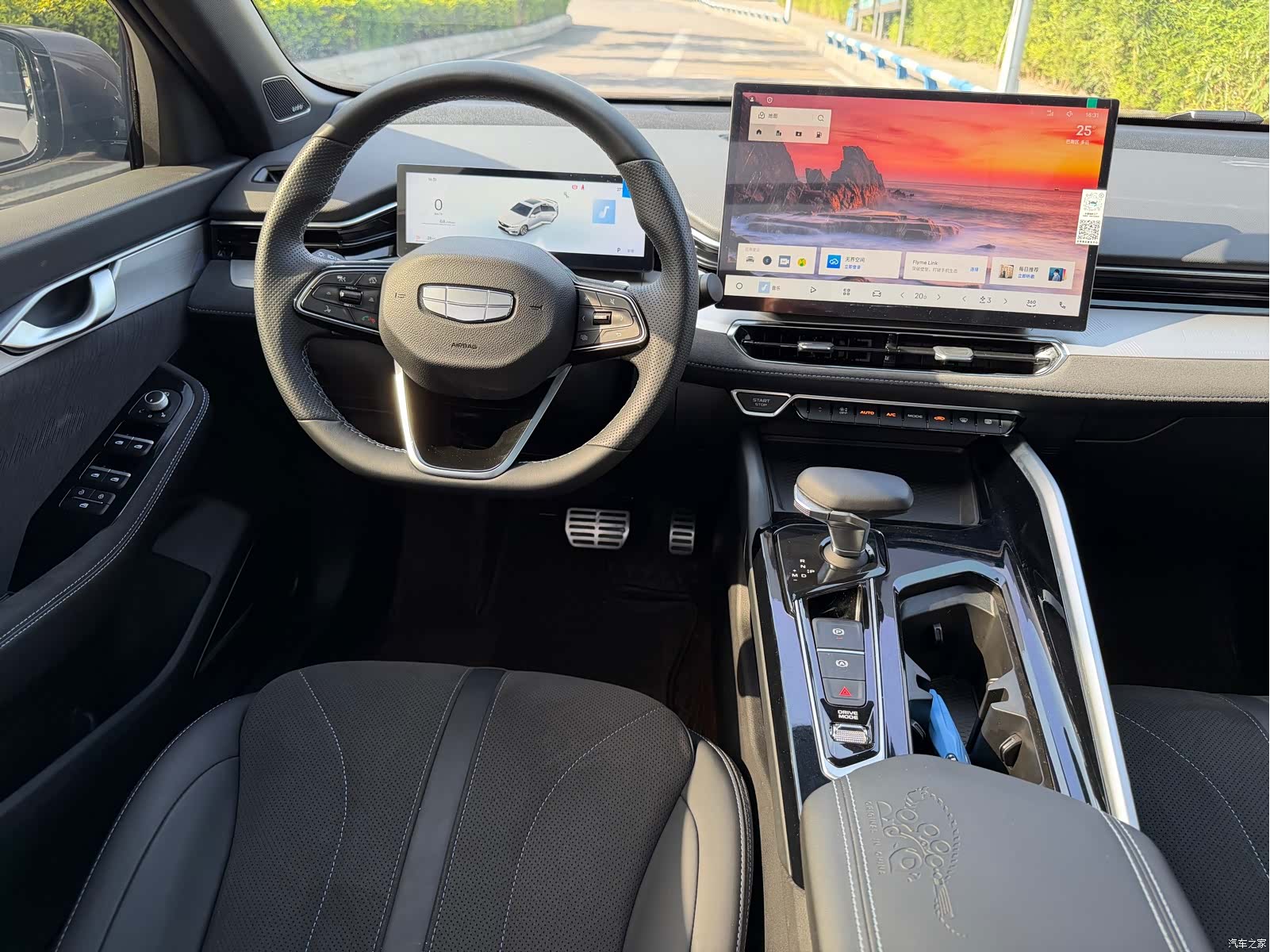Geely Preface, 2025 18