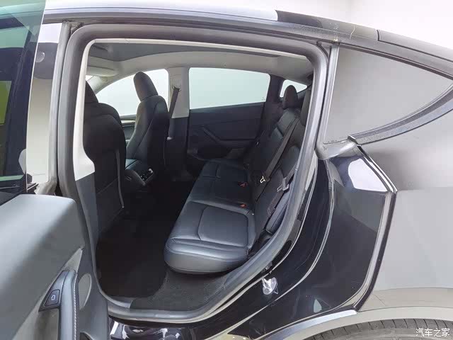 Tesla Model Y, 2022 8