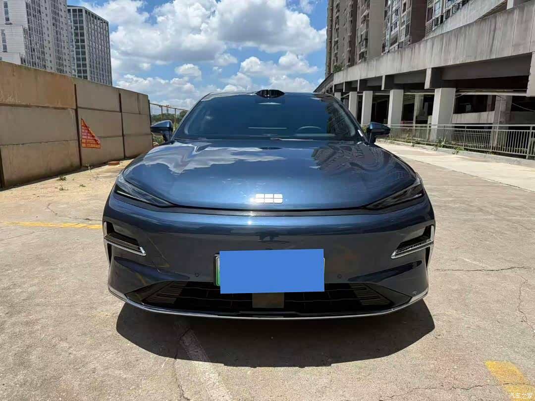 Geely 8, 2025 2