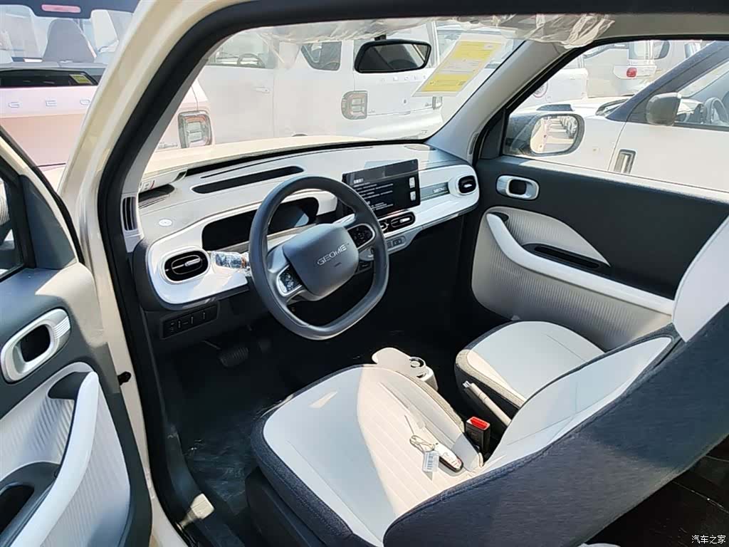 Geely Panda, 2026 16