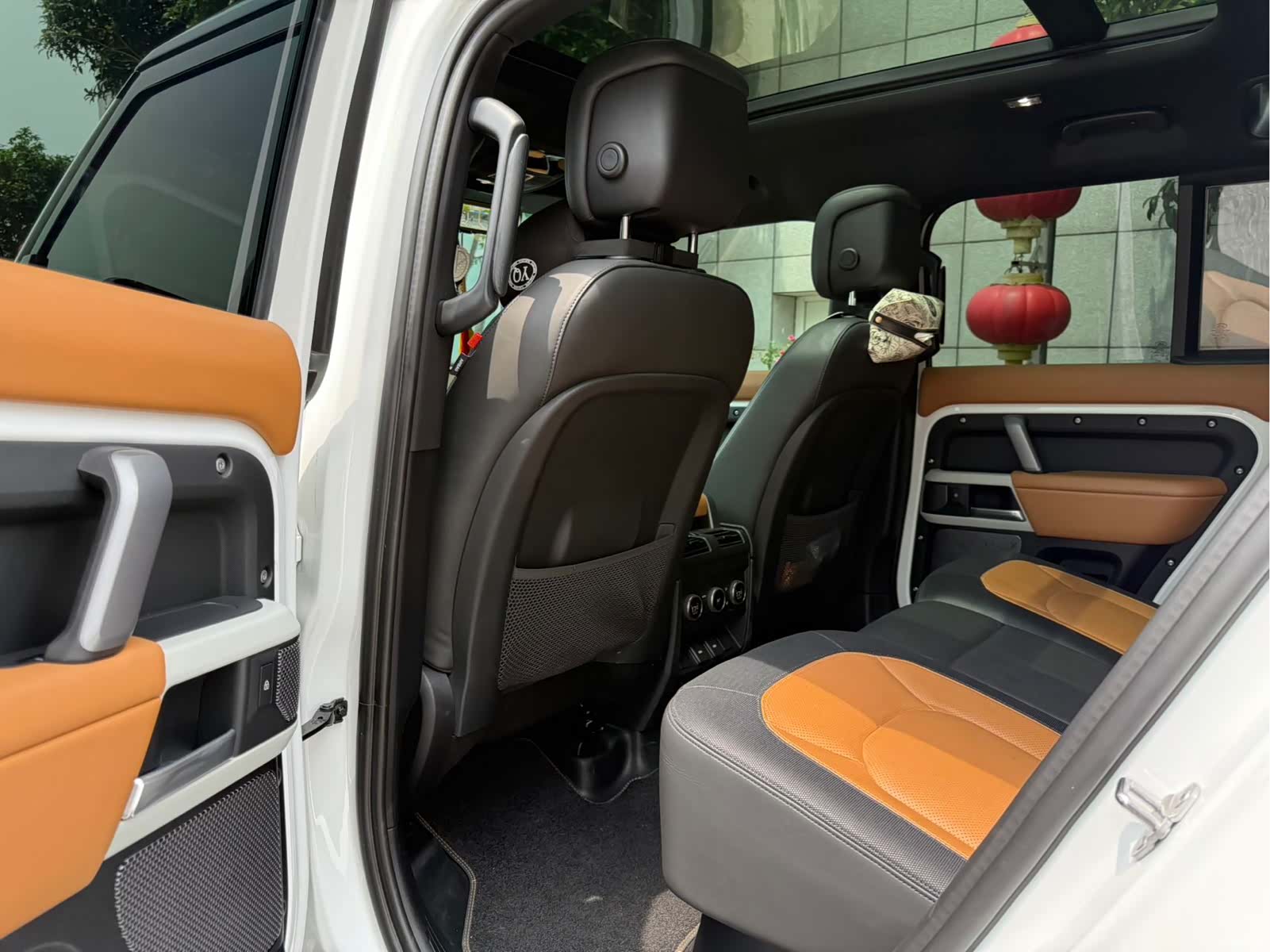 Land Rover Defender, 2024 12