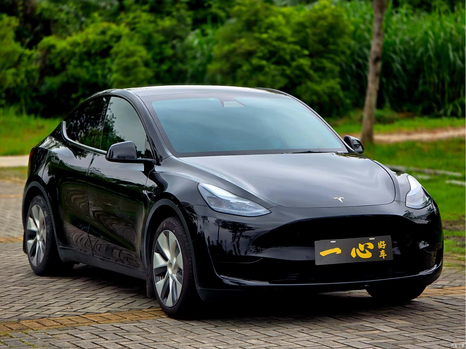 Tesla Model Y, 2023 3