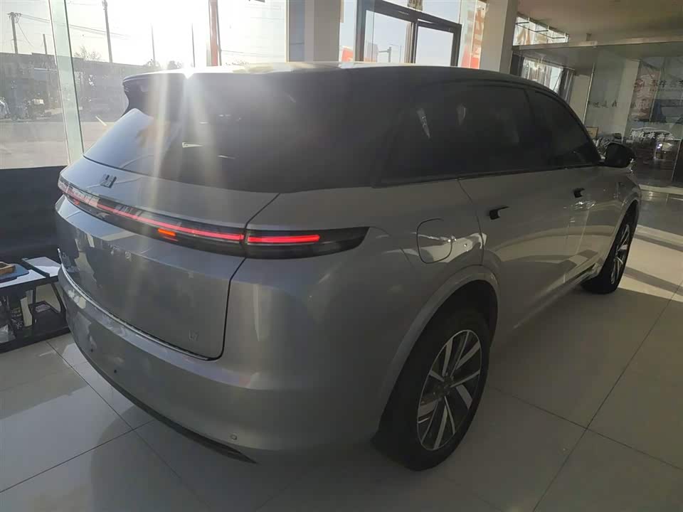 Li Auto Ideal L7