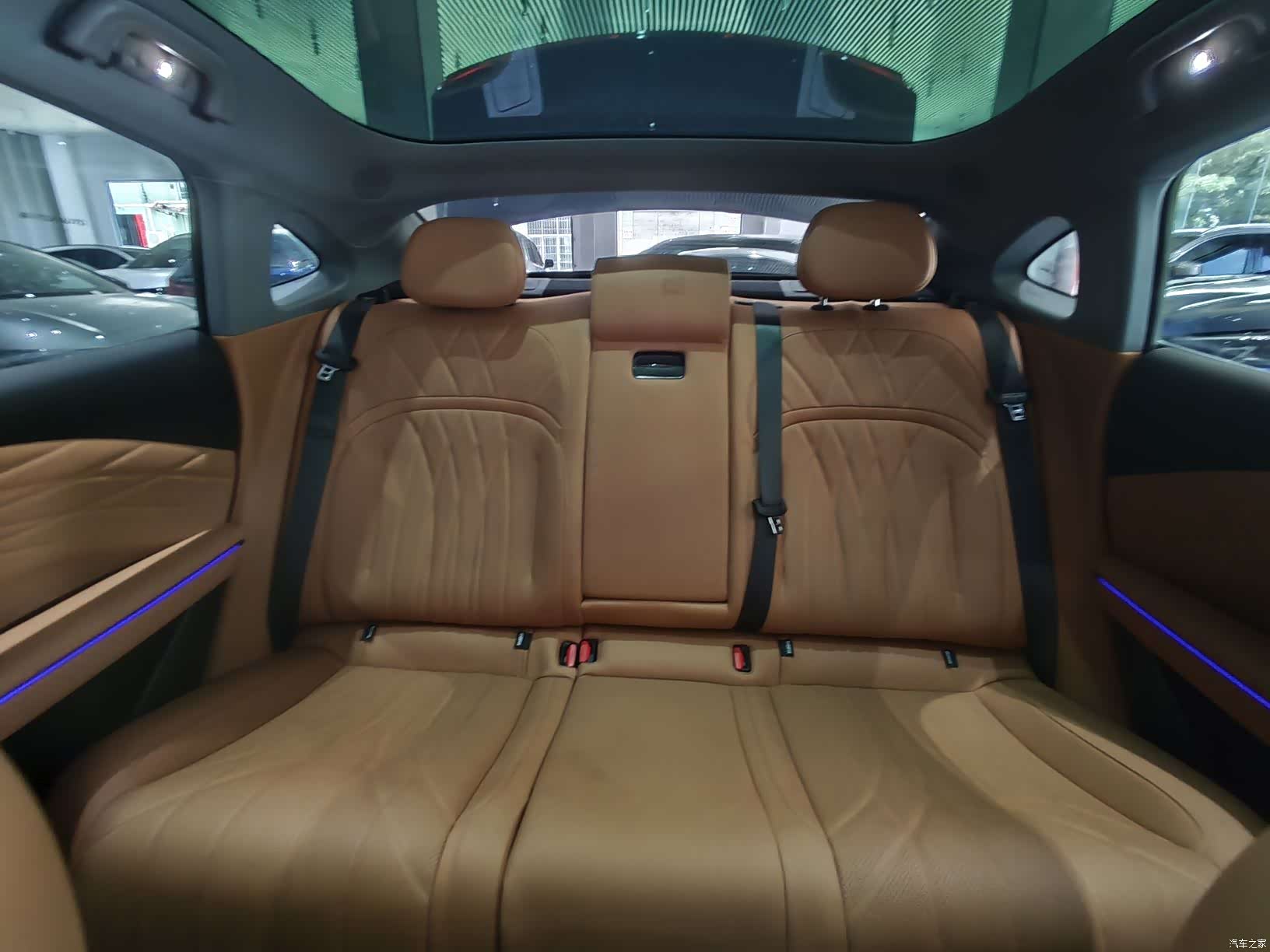 Geely 8, 2025 18