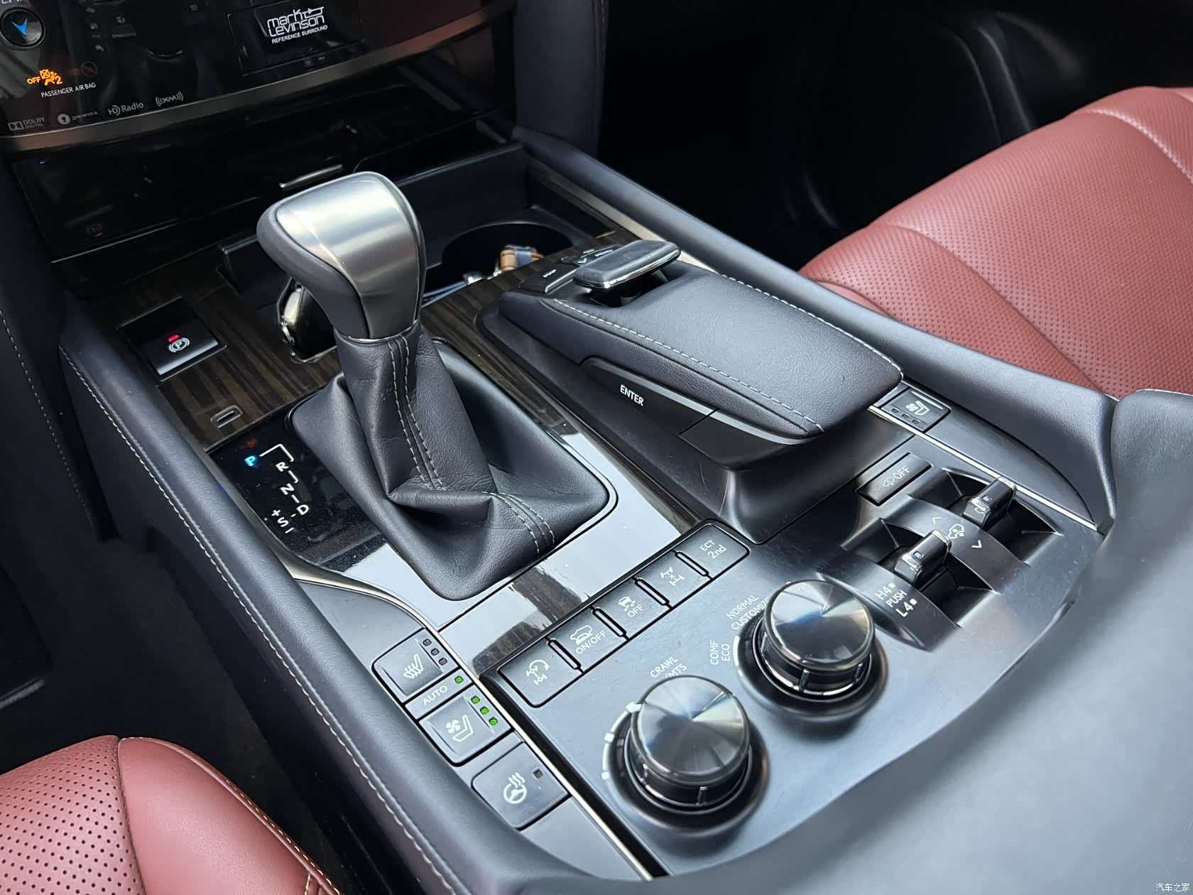 Lexus LX, 2020 все фото