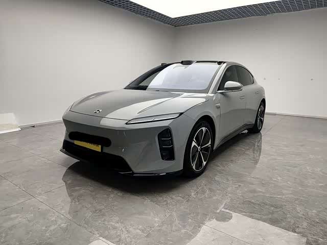 NIO ET5