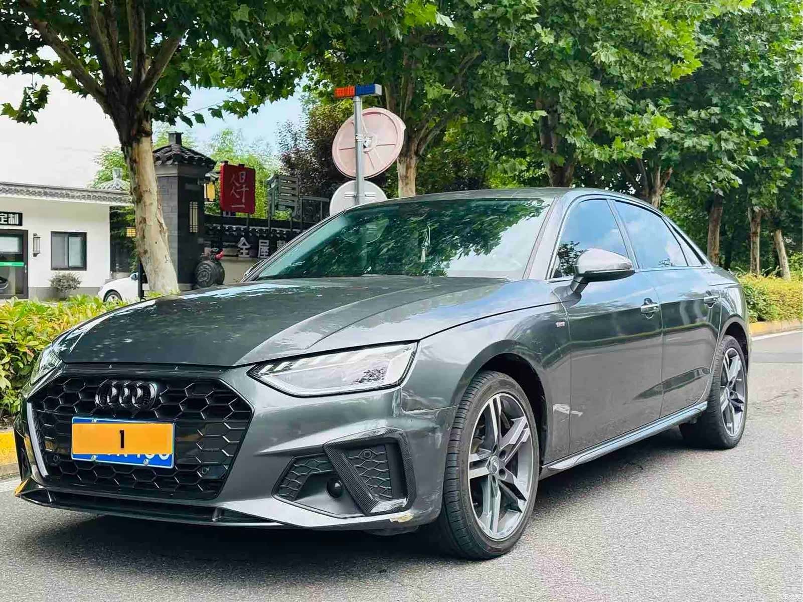 Audi A4L, 2021 1