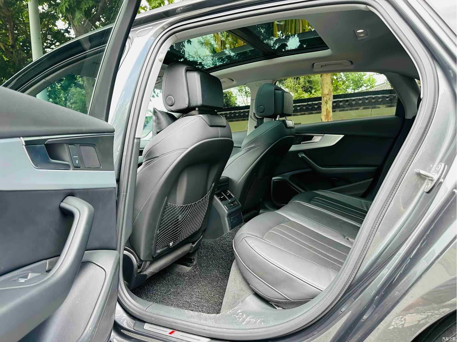 Audi A4L, 2021 9