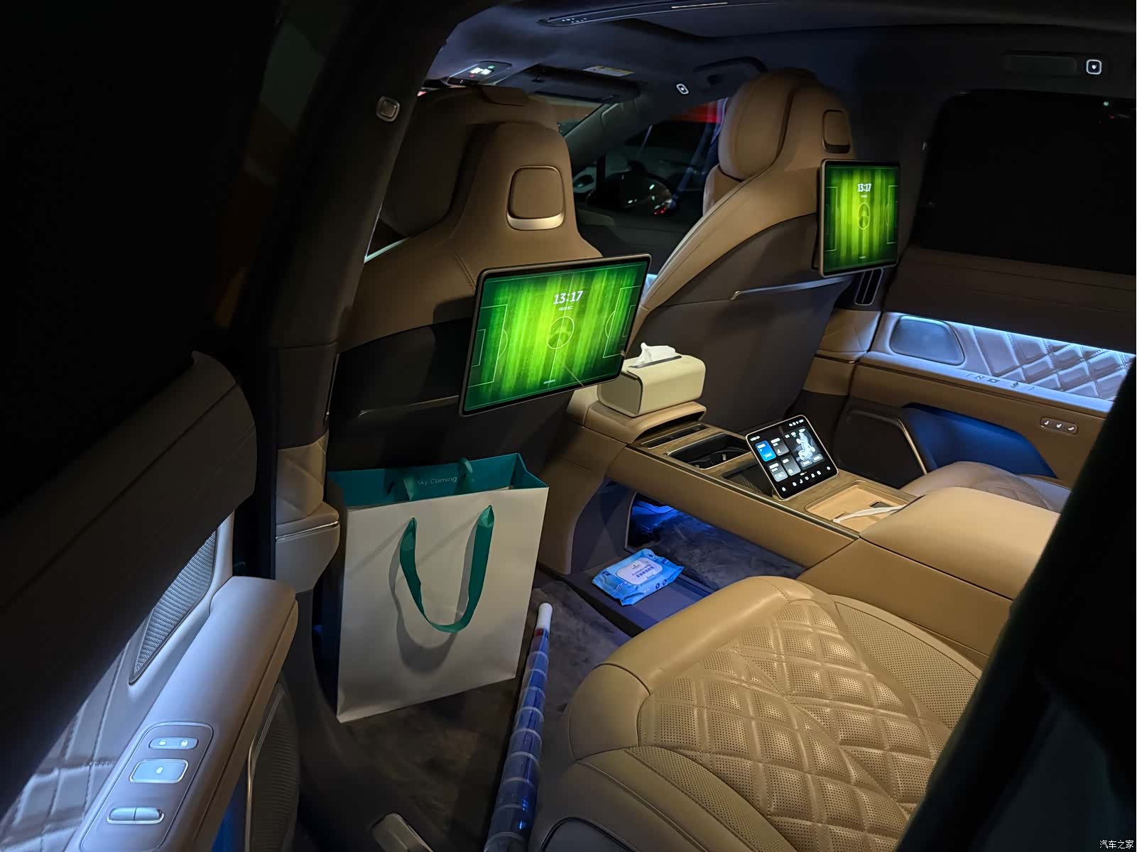 NIO ET9, 2025 4