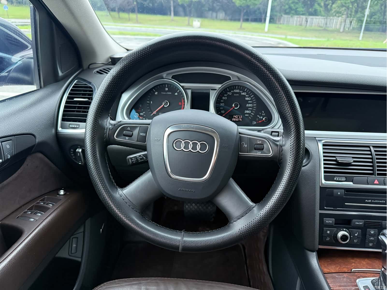 Audi Q7, 2012 10