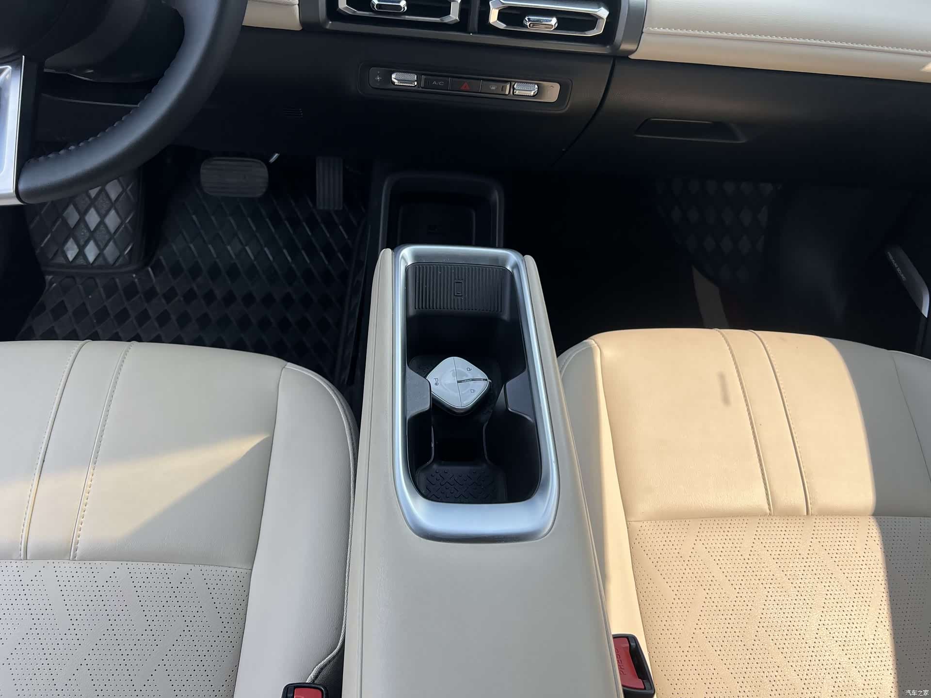 Wuling Yep, 2024 15