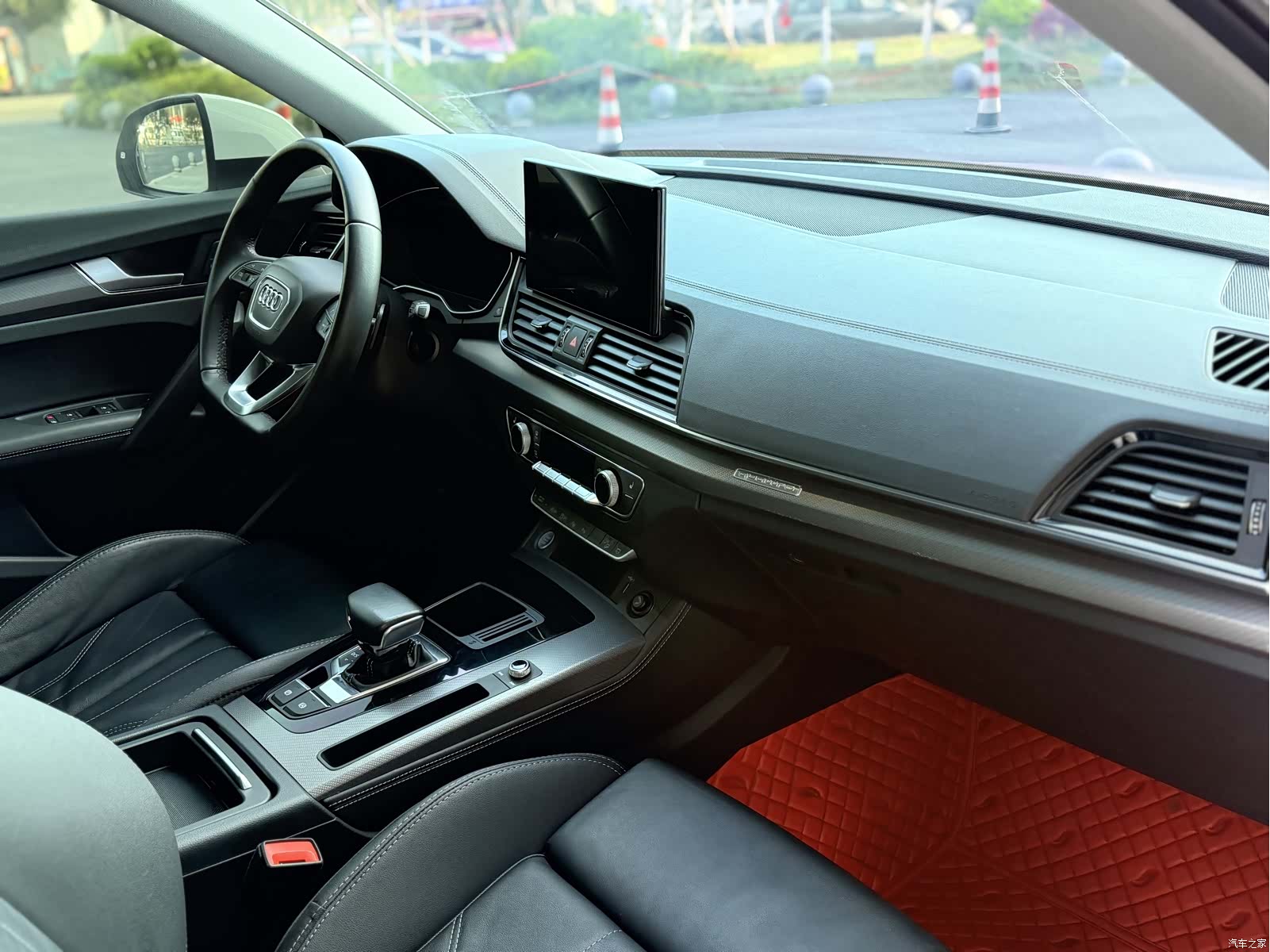 Audi Q5L, 2022 10