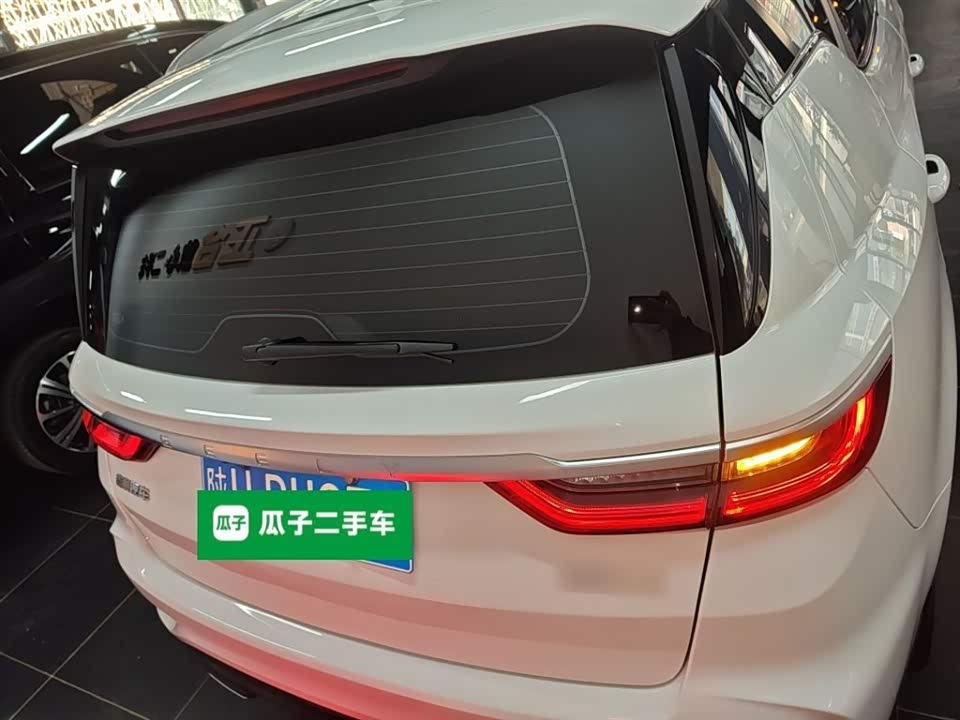 Geely Vision X6
