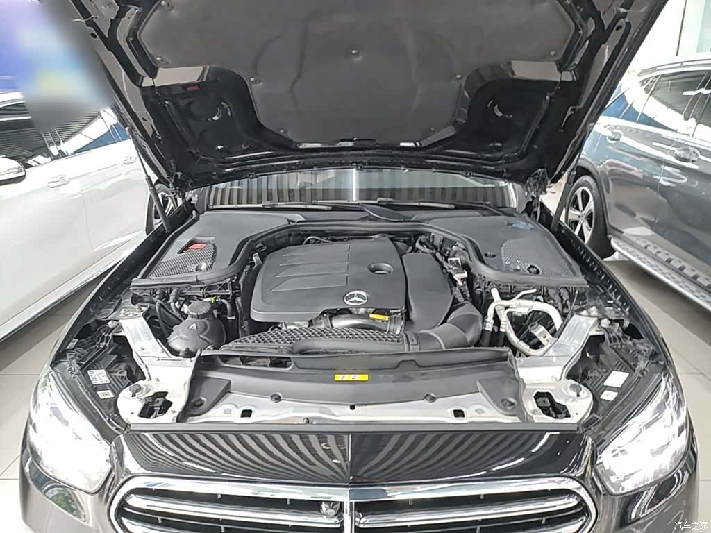 Mercedes-Benz E-Class, 2023 20