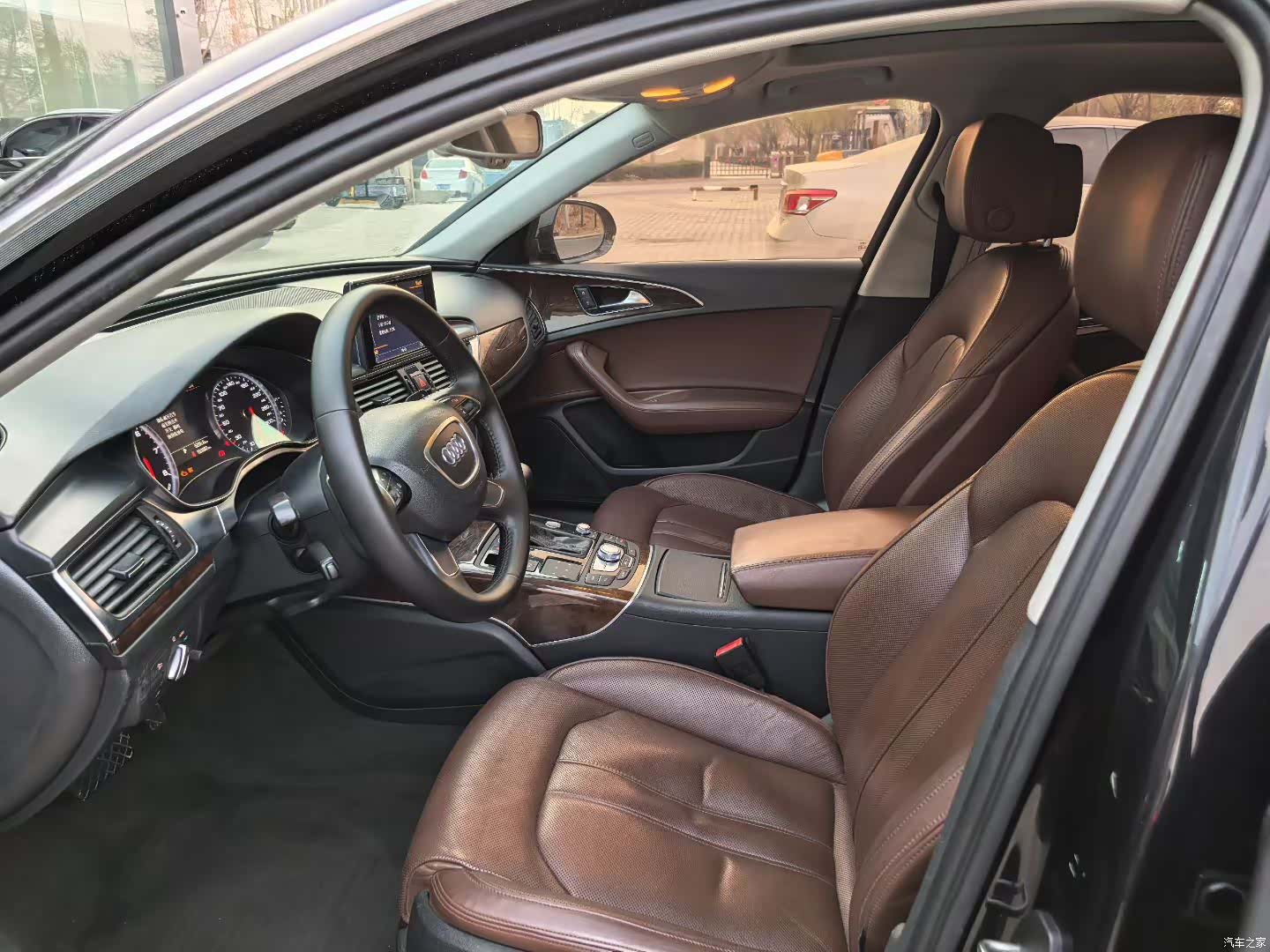 Audi A6L, 2014 4