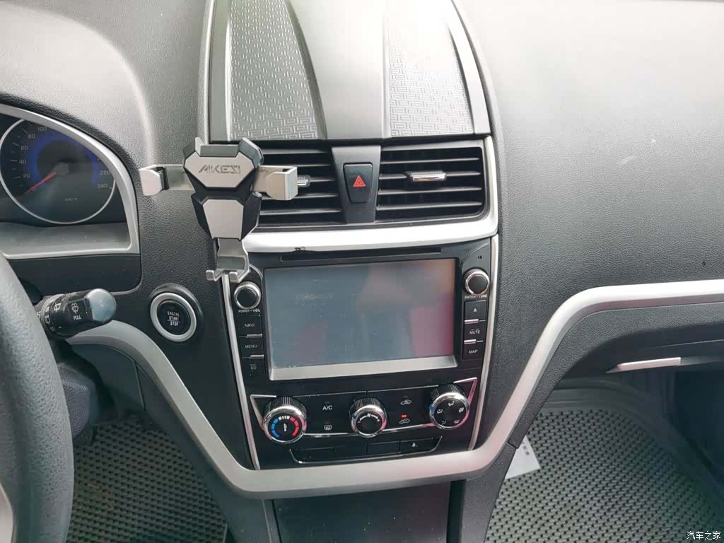 Geely Emgrand, 2015 14