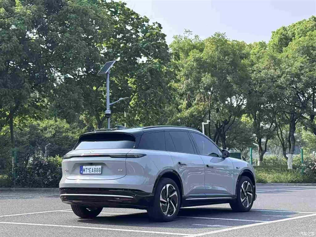 NIO ES6, 2025 7
